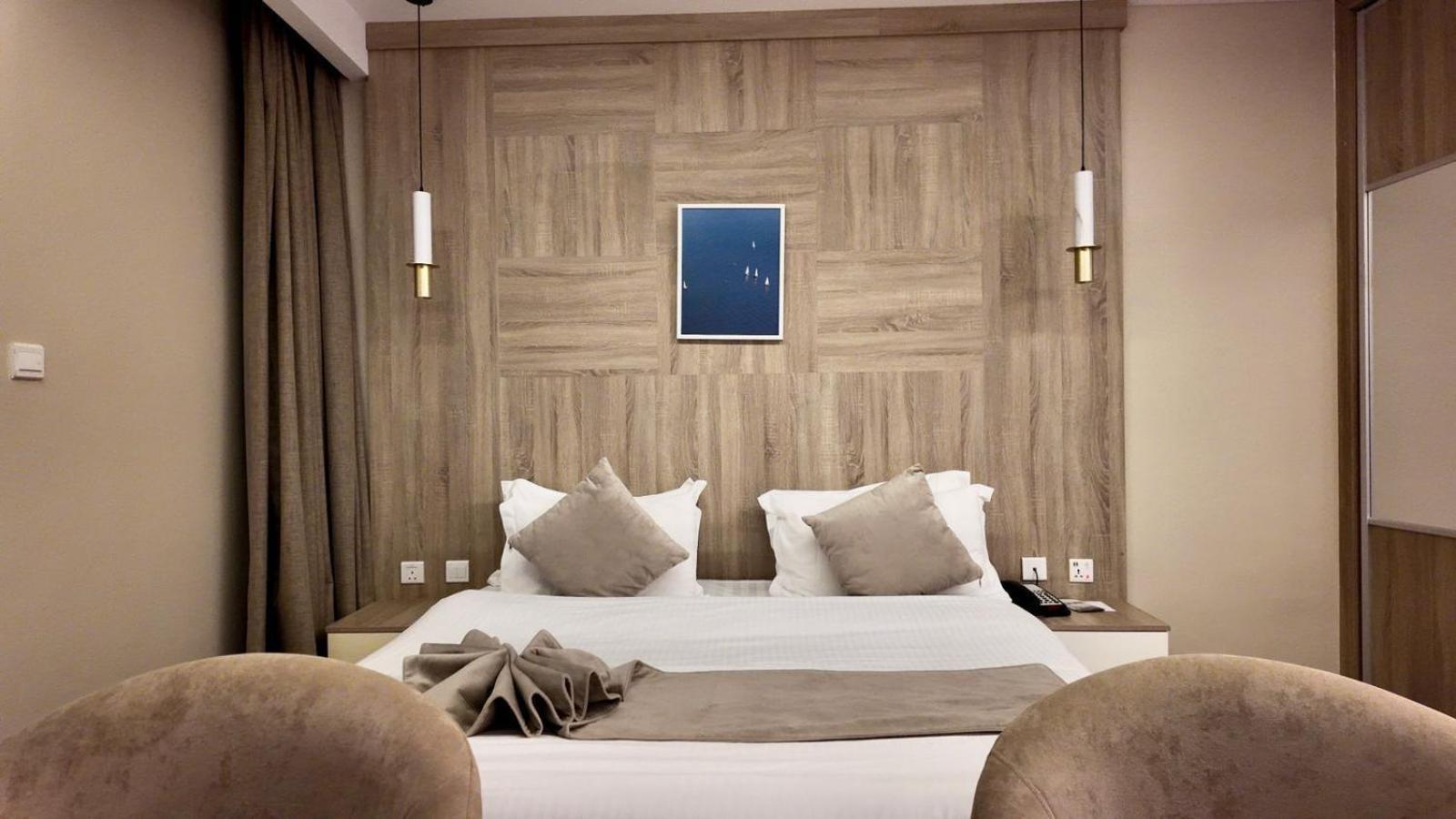 Hotel Twins Boutique 4*