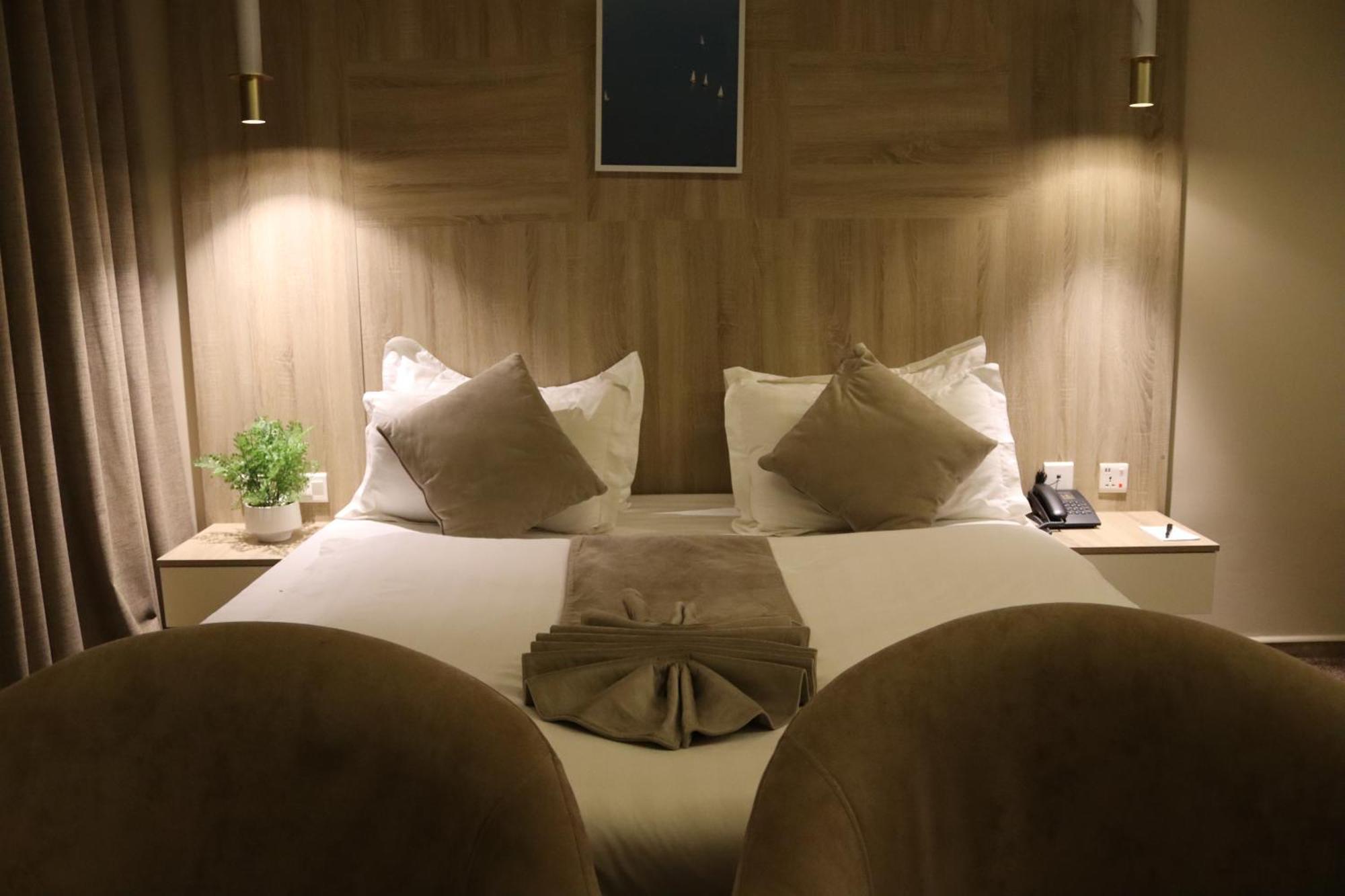 Hotel Twins Boutique 4*